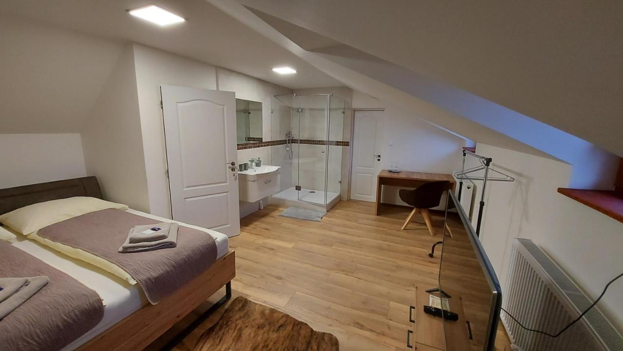 Appartement Maria B à Trenčín Extérieur photo